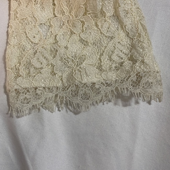 Aritzia size US S cream coloured lace crop top - Picture 7 of 7